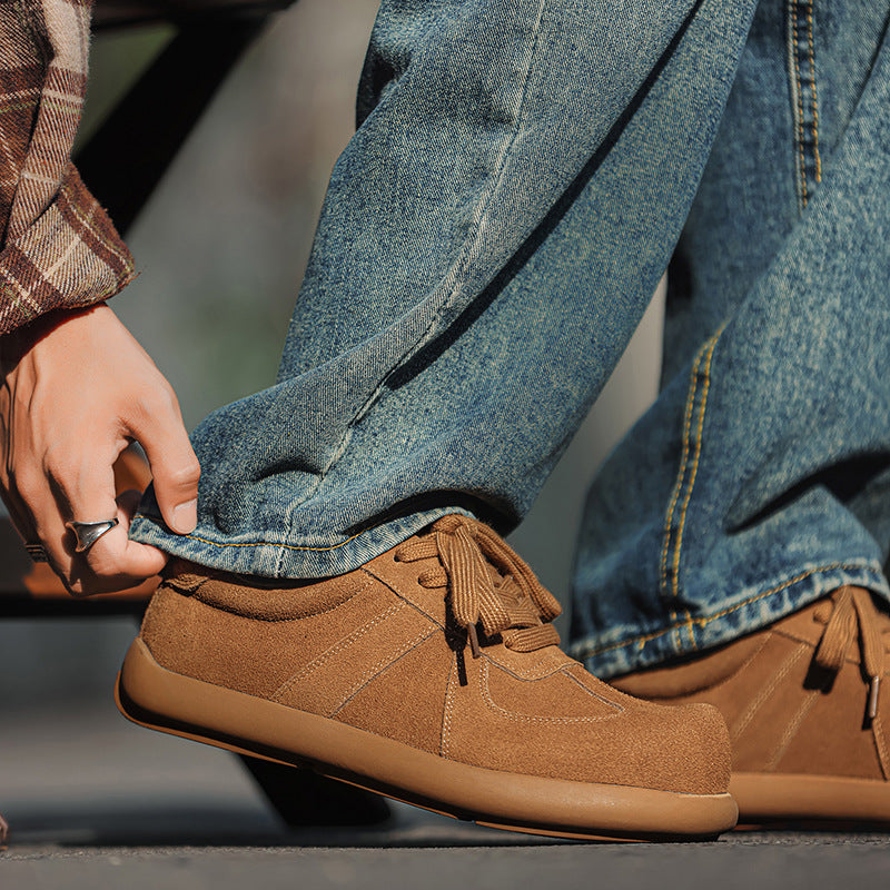Montreal Road Sneakers