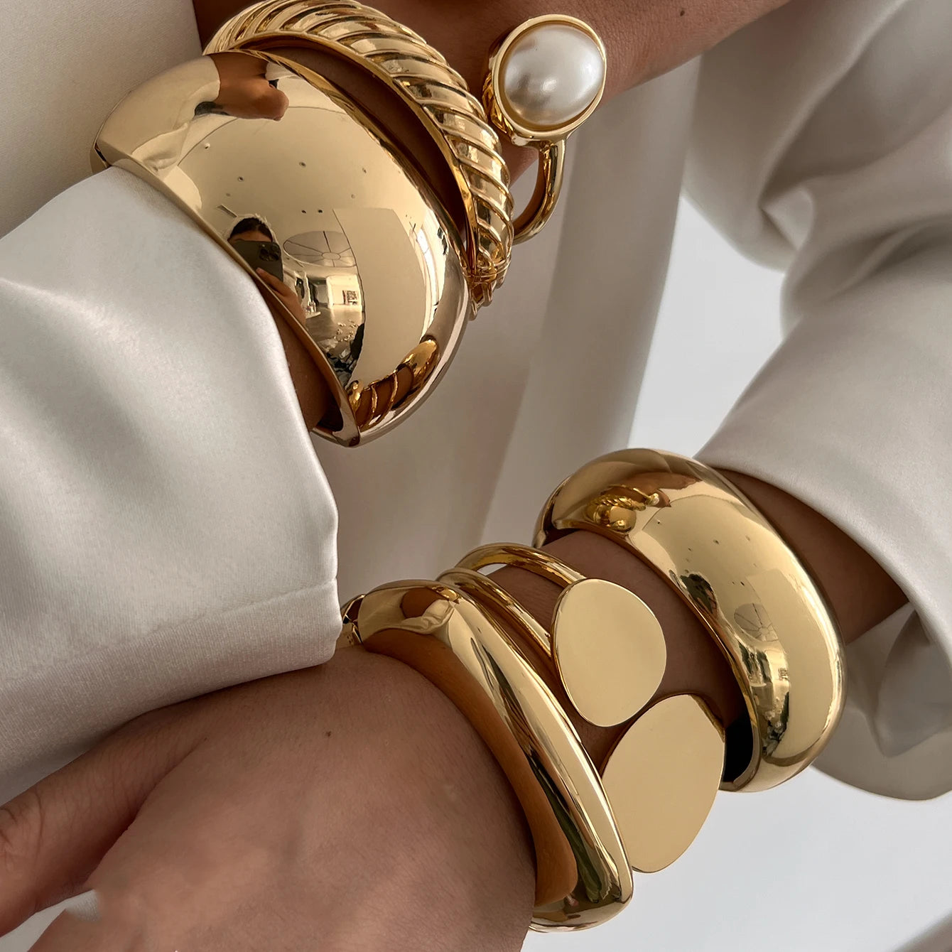 Solenne Cuff Chunky Bangle