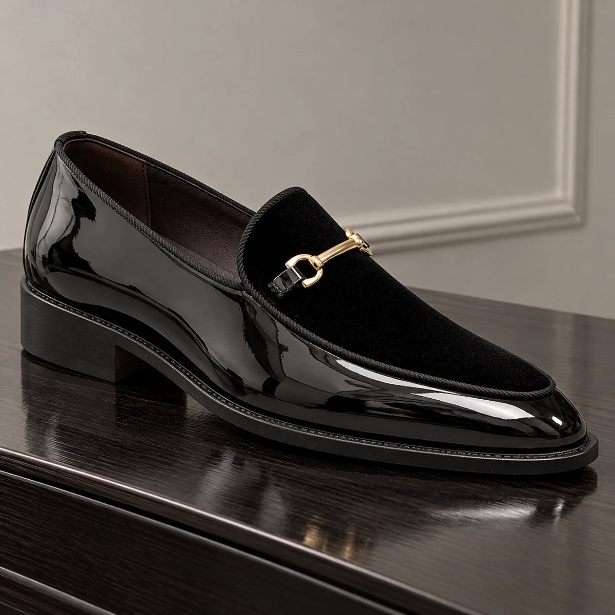 Hugh Loafers Black secondary