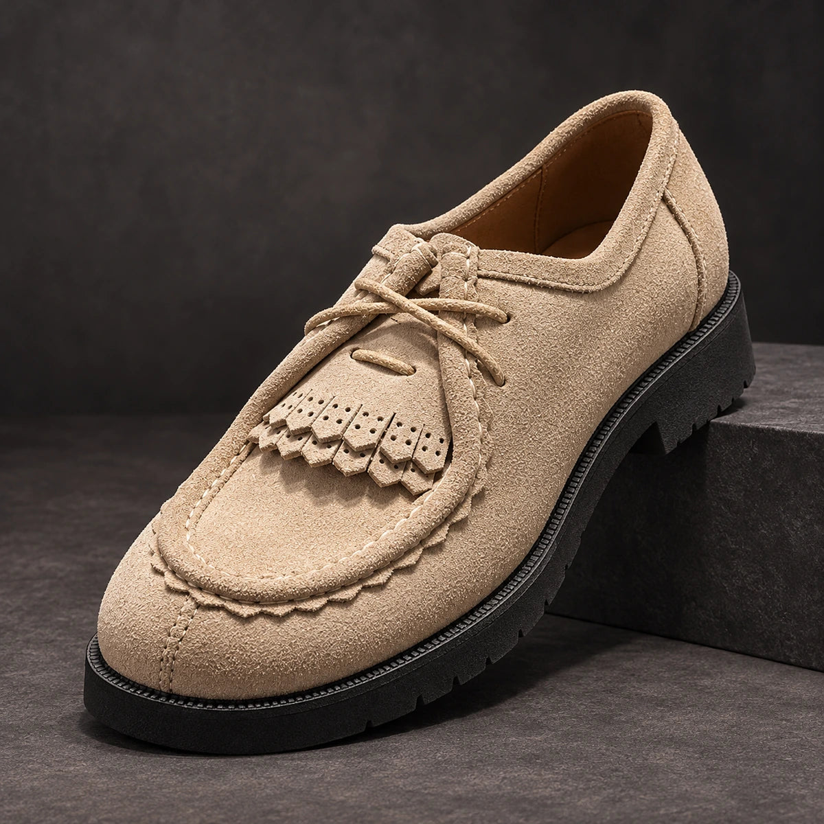 Cowhide Leather Derbies | Yngve Beige diagonal pedestal