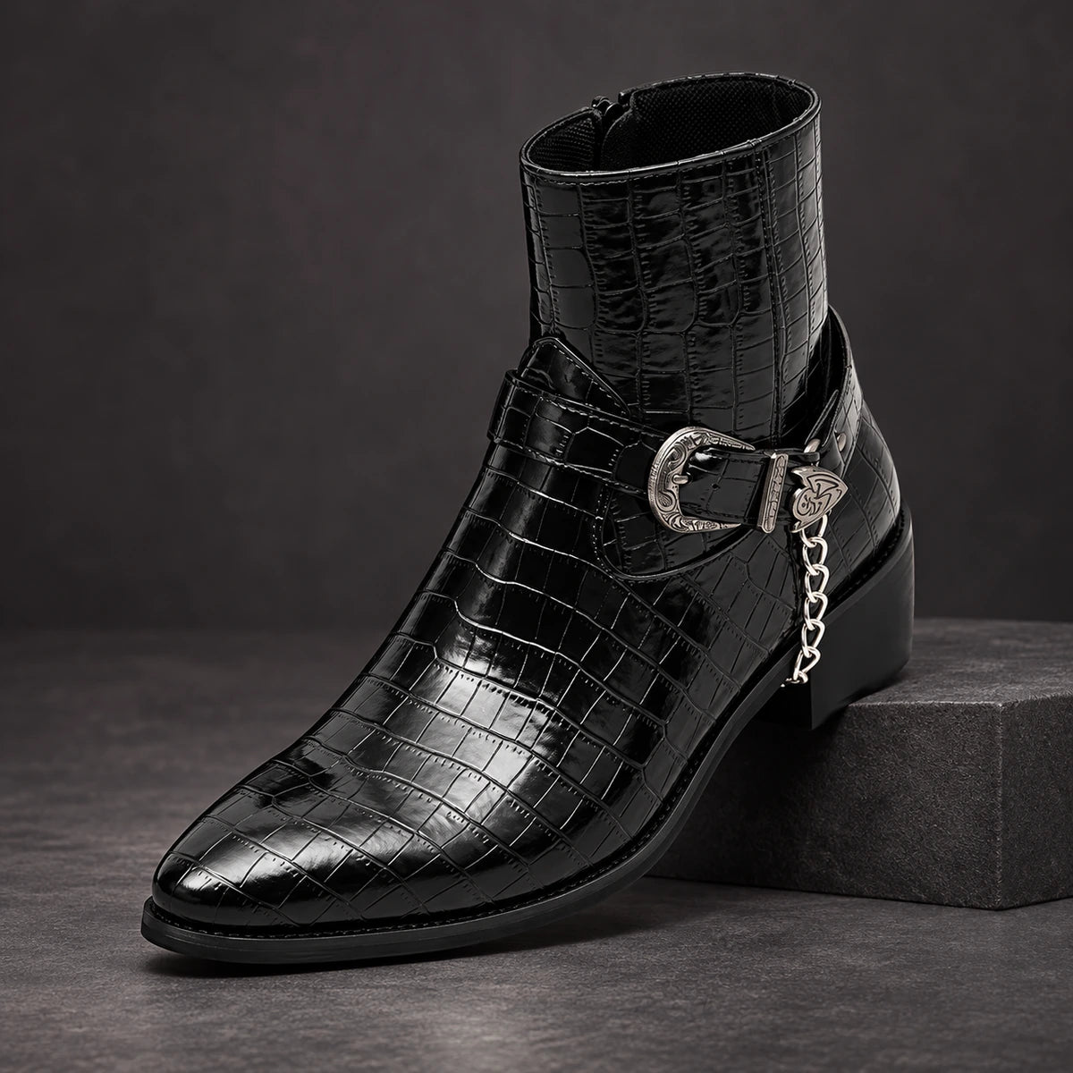 Leather Boots | Yannick Black diagonal pedestal