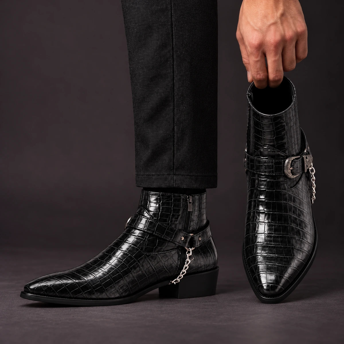 Leather Boots | Yannick Black model handheld