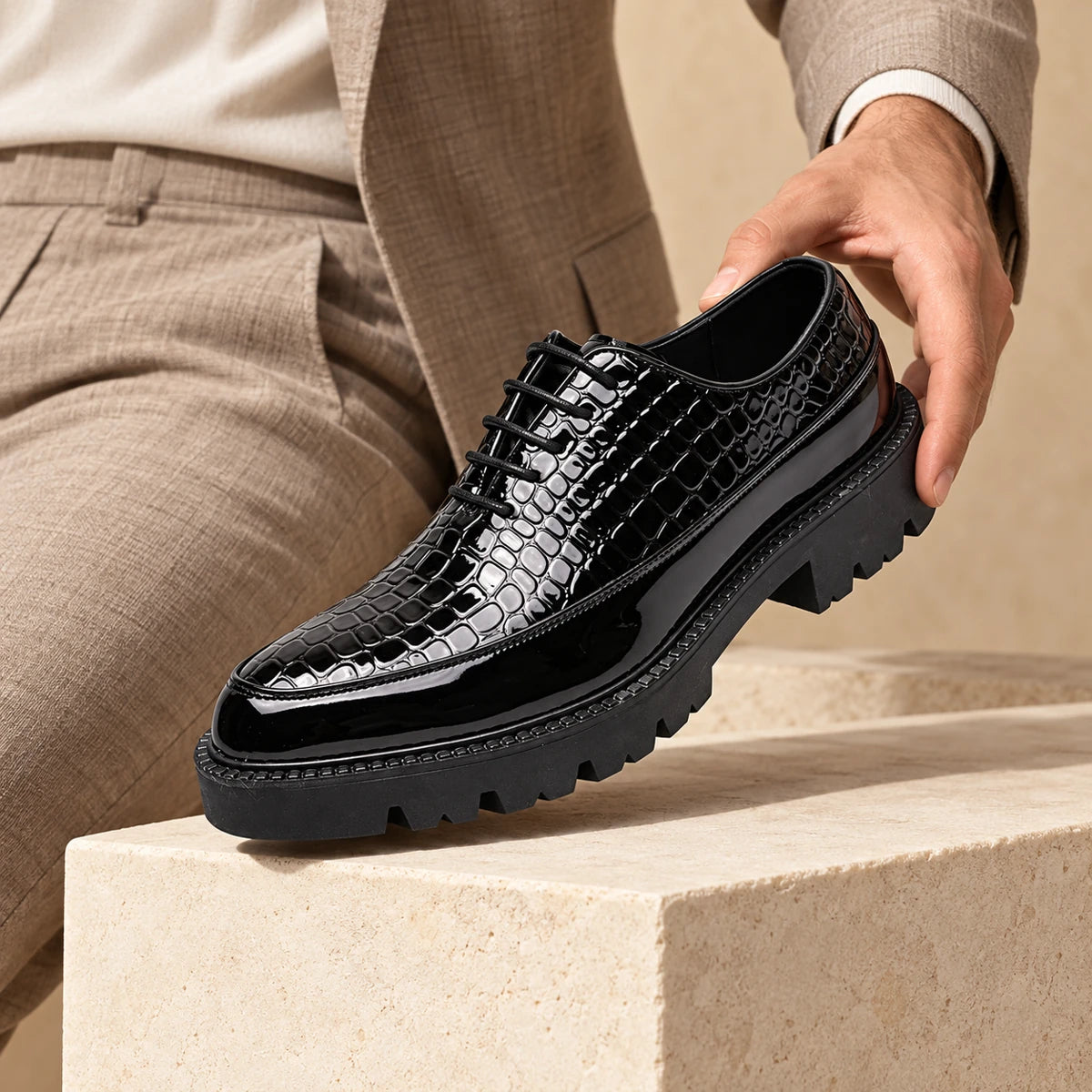 Kent Shoes Black handheld