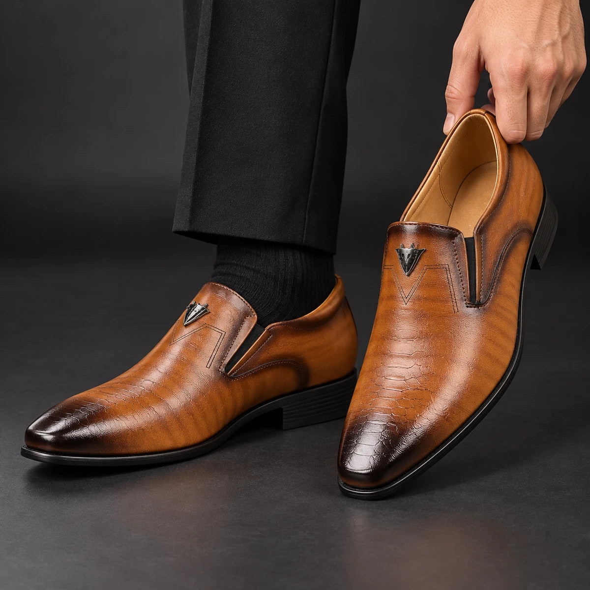 Leather Shoes | Caspian Brown model handheld