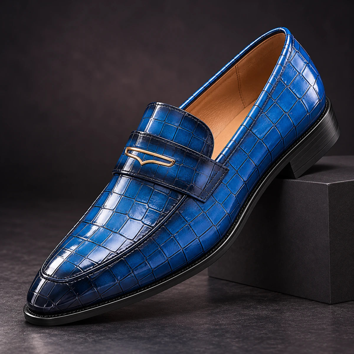 Leather Loafers | Constantin Blue diagonal pedestal