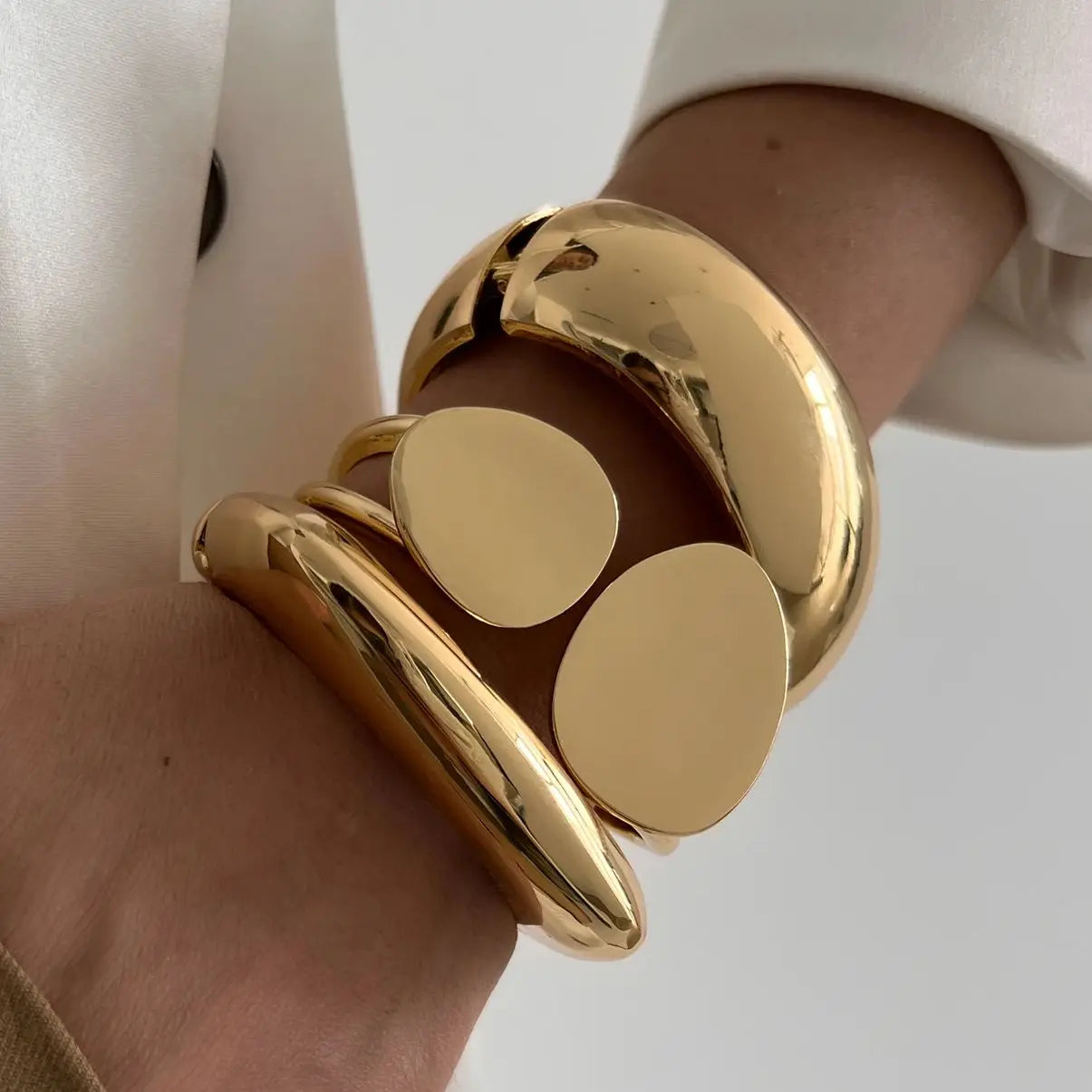 Solenne Cuff Chunky Bangle