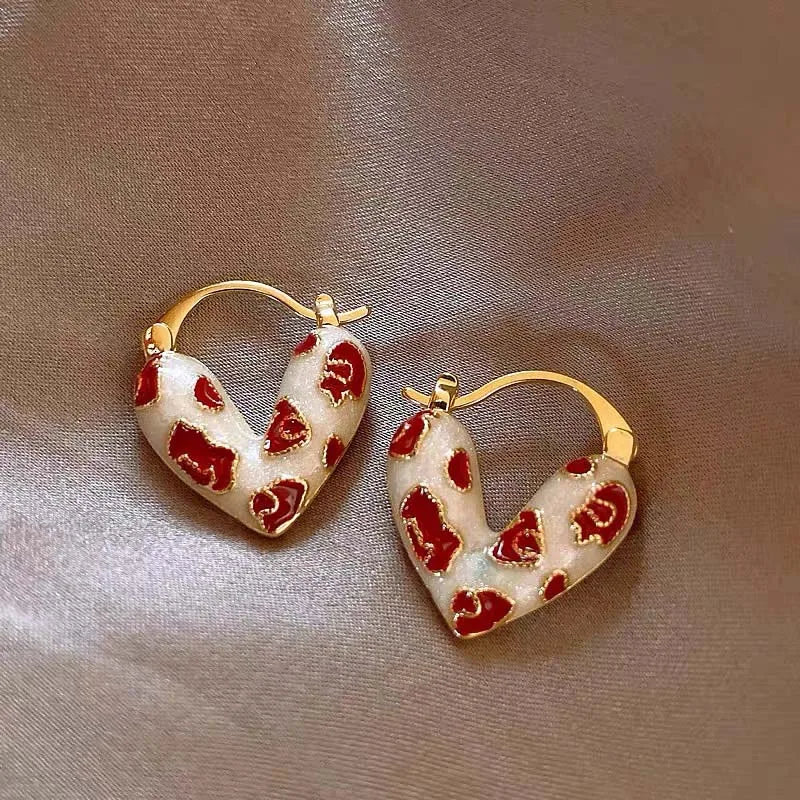 Amora Eterna Hoop Earrings