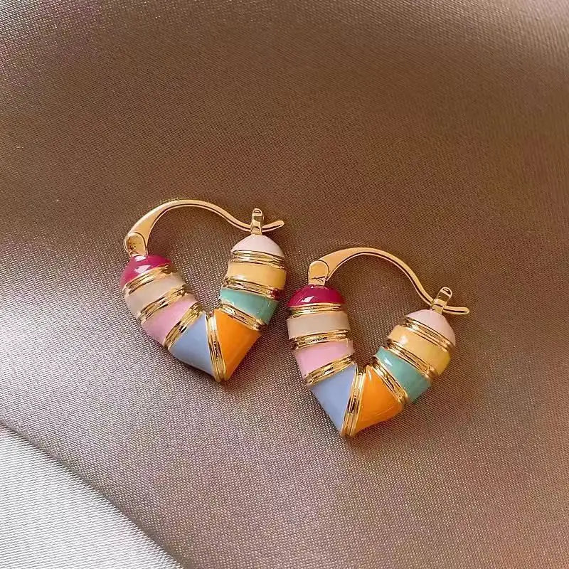 Amora Eterna Hoop Earrings