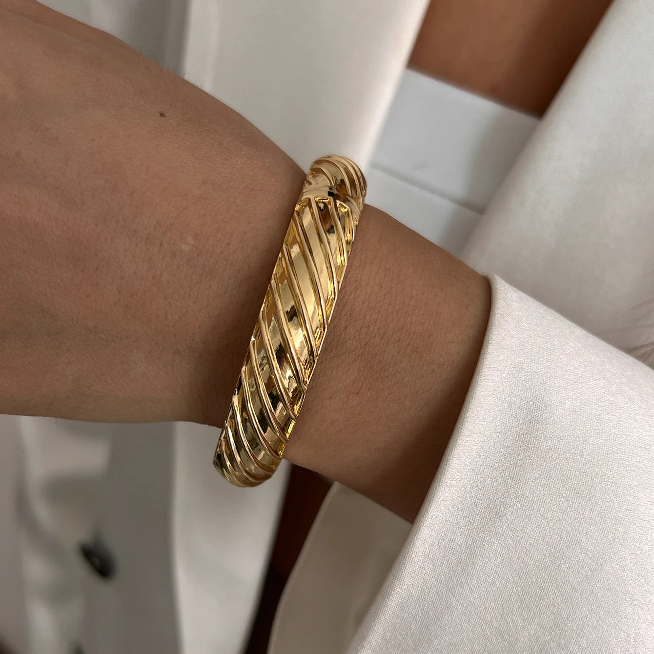 Solenne Cuff Chunky Bangle