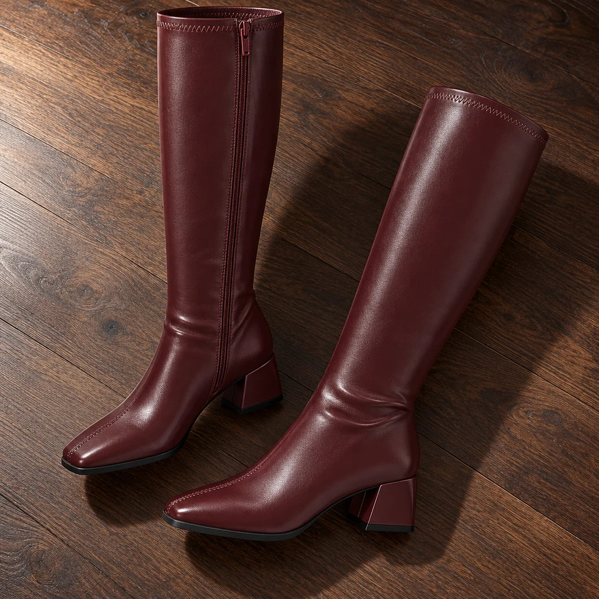 Delphine Boots Red flatlay