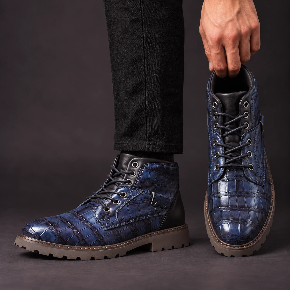 Leather Boots | Arne Blue model handheld