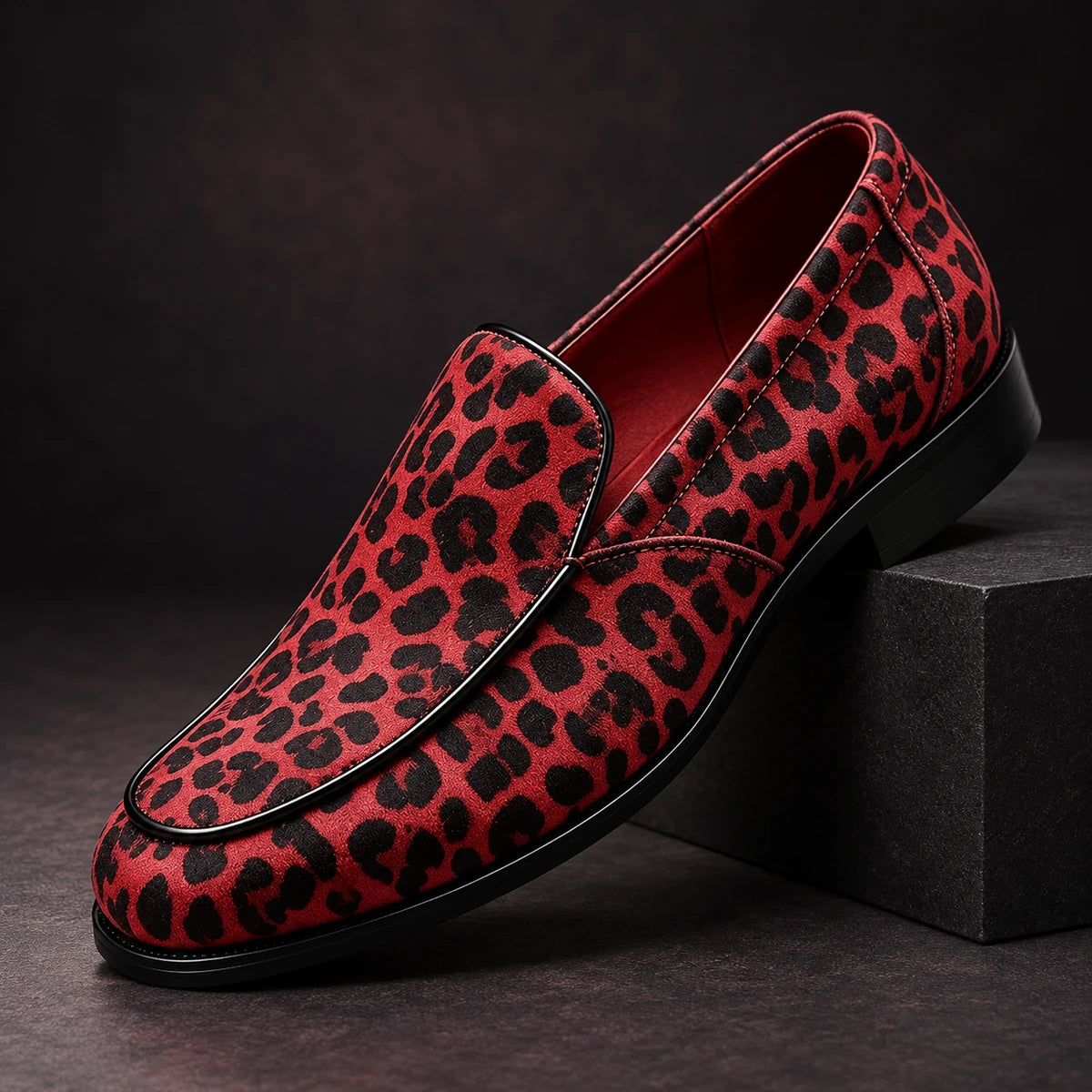 Leather Loafers | Ingvar Red diagonal pedestal