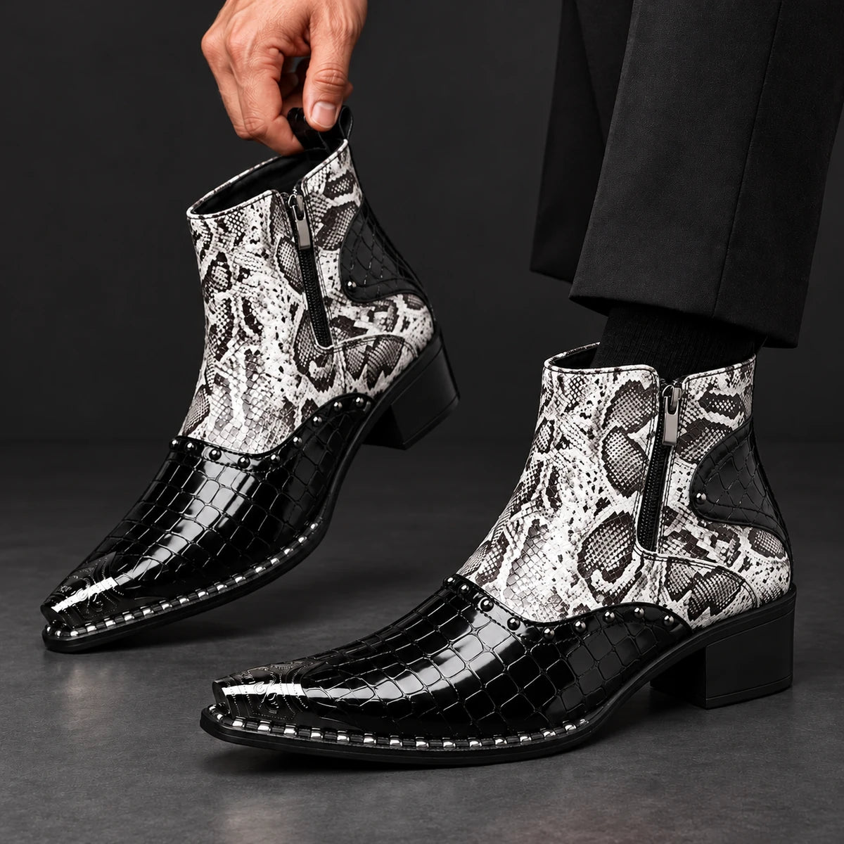 Leather Boots | Evander Black model handheld