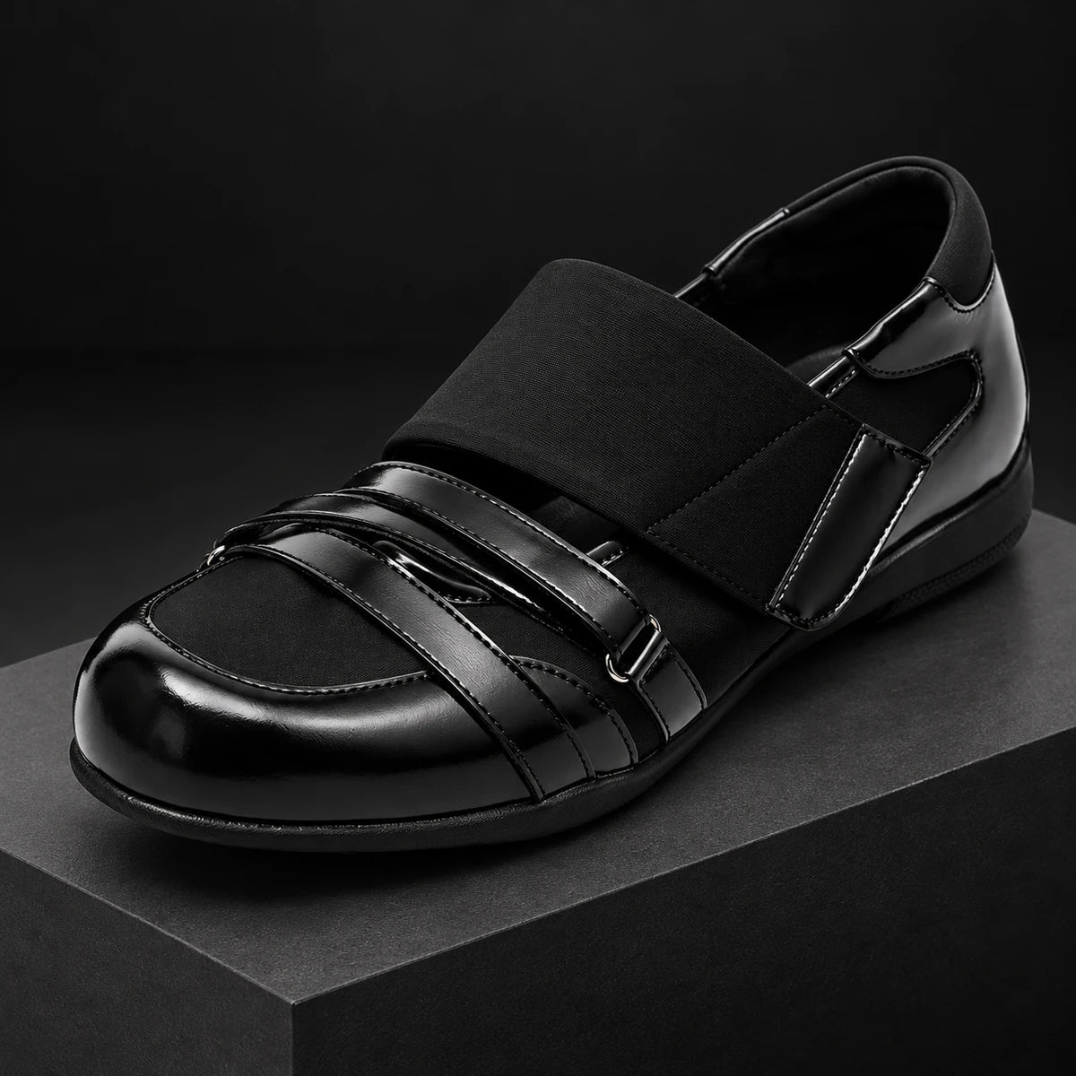 Leather Loafers | Leander Black diagonal pedestal