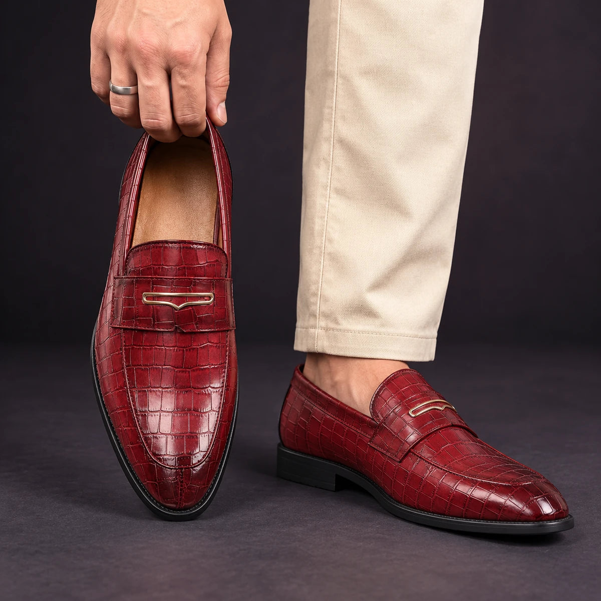 Leather Loafers | Constantin Red model handheld