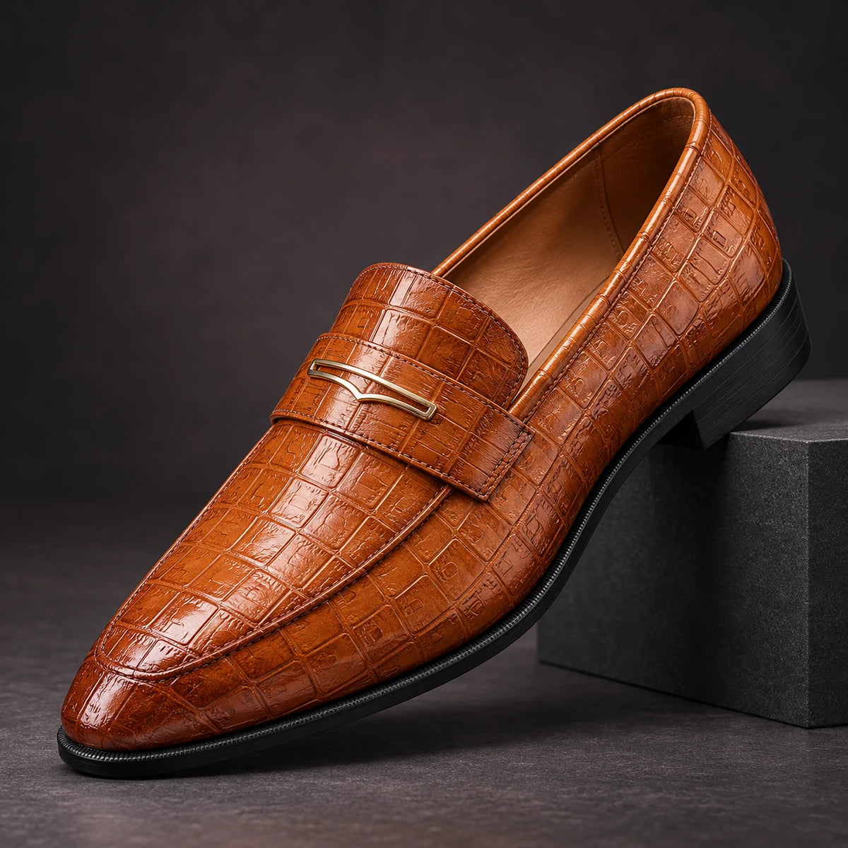 Leather Loafers | Constantin Tan diagonal pedestal