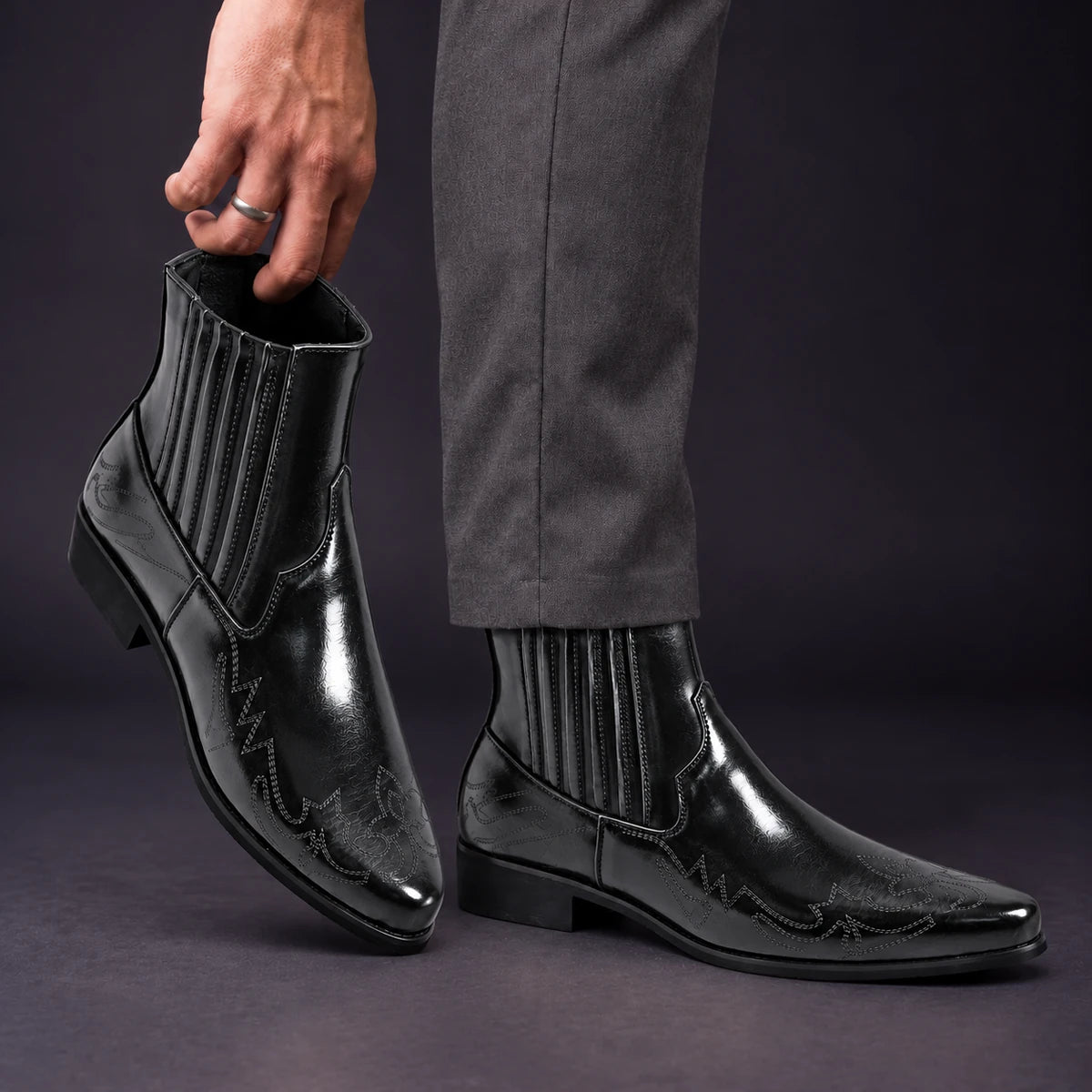 Leather Boots | Per Black model handheld