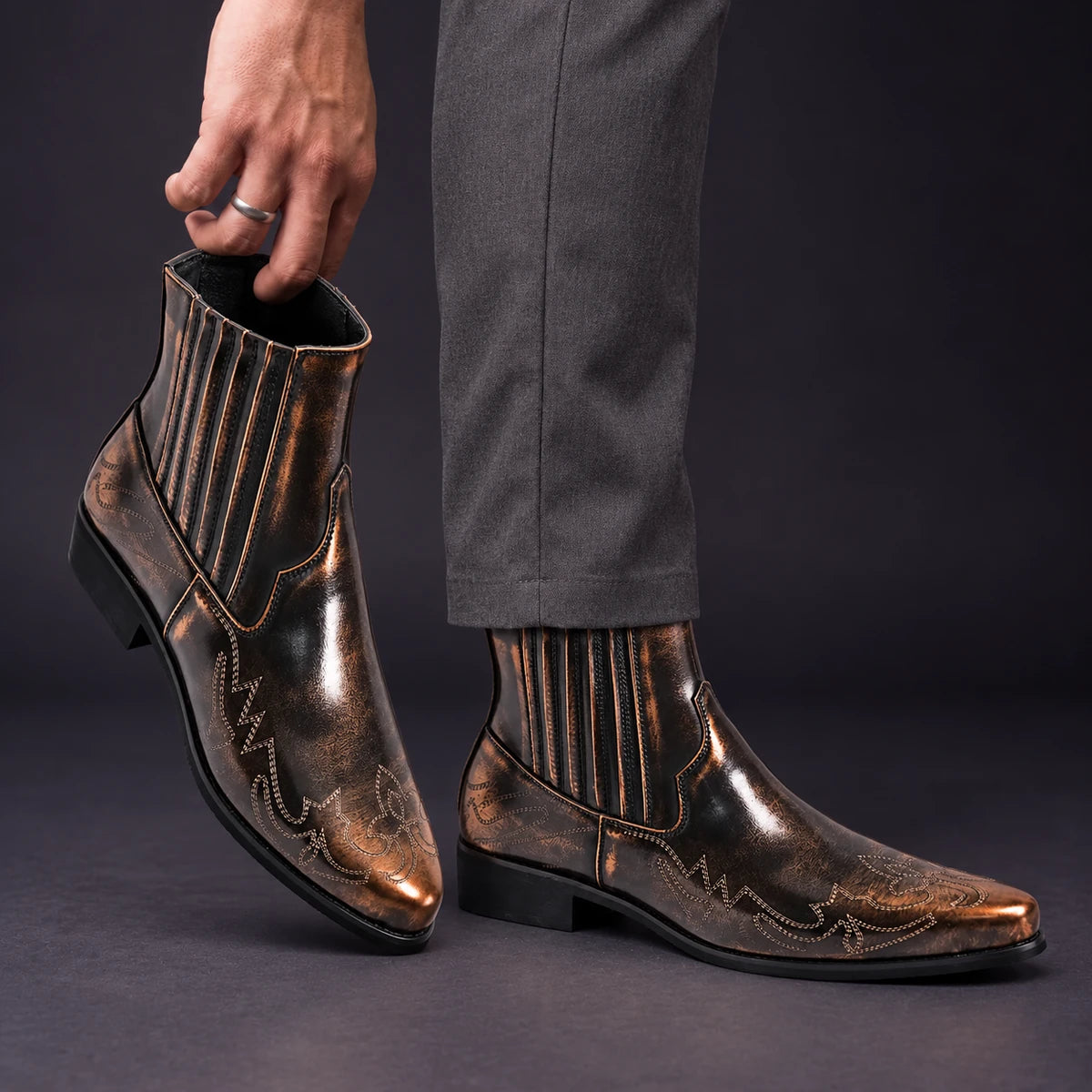 Leather Boots | Per Brown model handheld