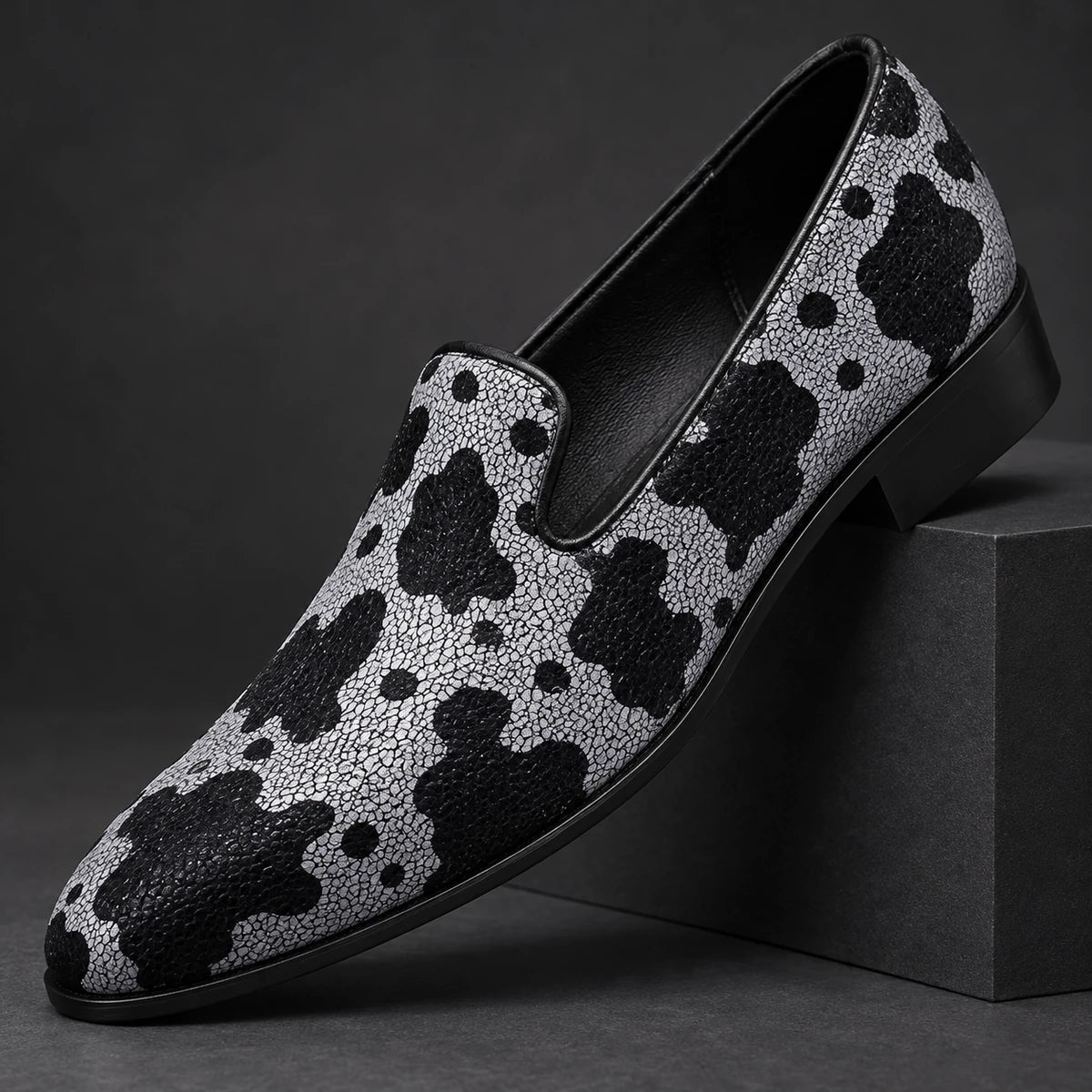 Printed Loafers | Valentin Gray diagonal pedestal